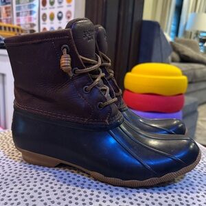 Sperry Women's Black and Brown “duck” Boots